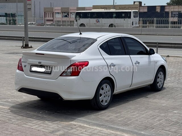 2024 نيسان صني