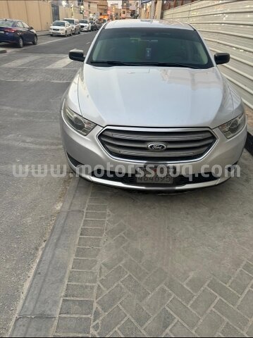 2014 Ford Taurus