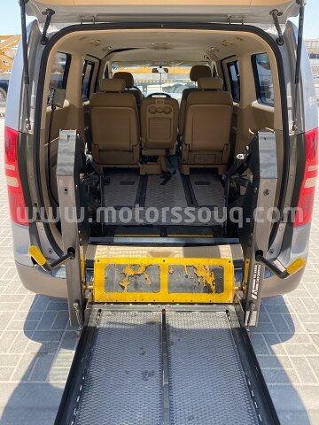 2013 Hyundai H-1