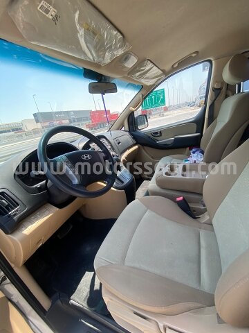 2013 Hyundai H-1