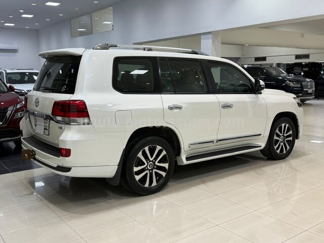 2019 Toyota Land Cruiser