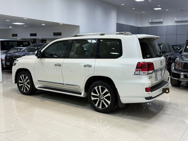 2019 Toyota Land Cruiser