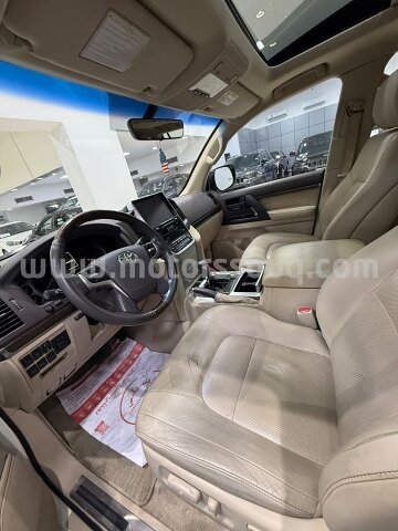 2019 Toyota Land Cruiser