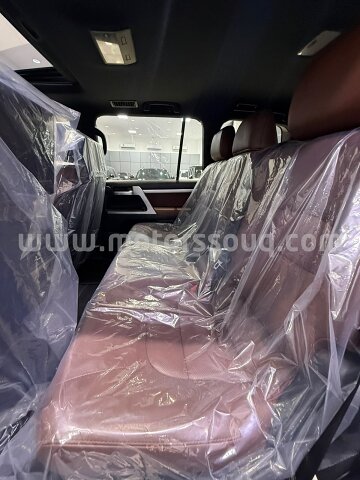 2016 Toyota Land Cruiser