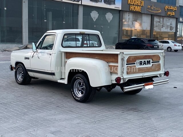 1985 دودج رام 1500