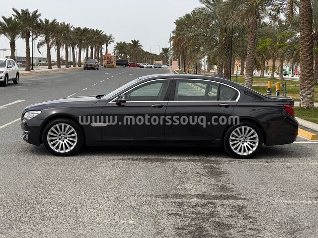 2013 بي إم دبليو الفئة السابعة