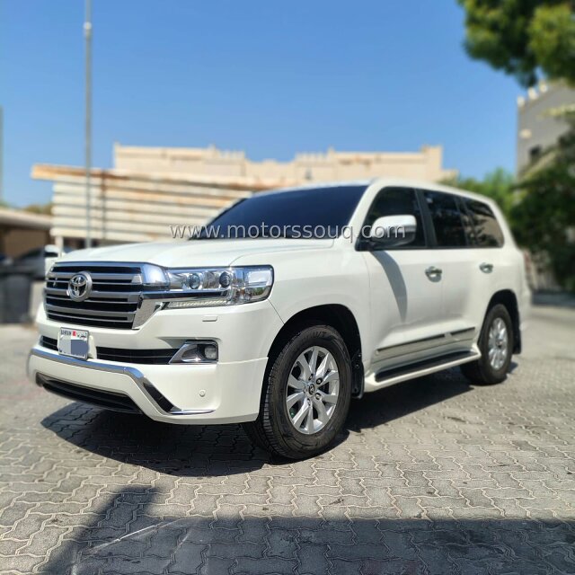 2017 Toyota Land Cruiser