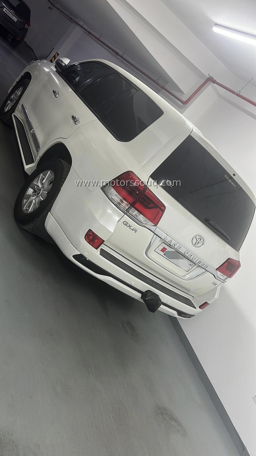 2017 Toyota Land Cruiser