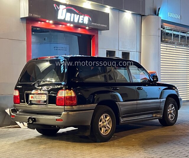 2001 Lexus LX