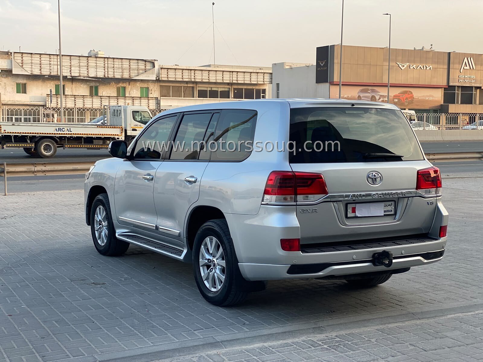 2016 Toyota Land Cruiser