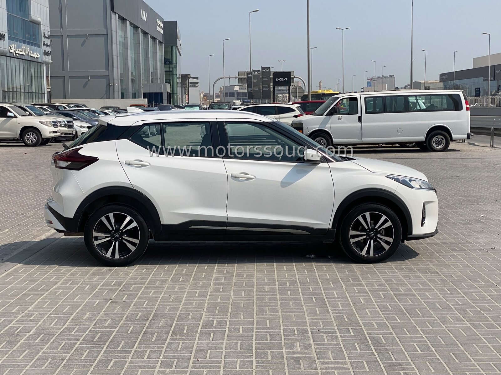 2024 Nissan Kicks