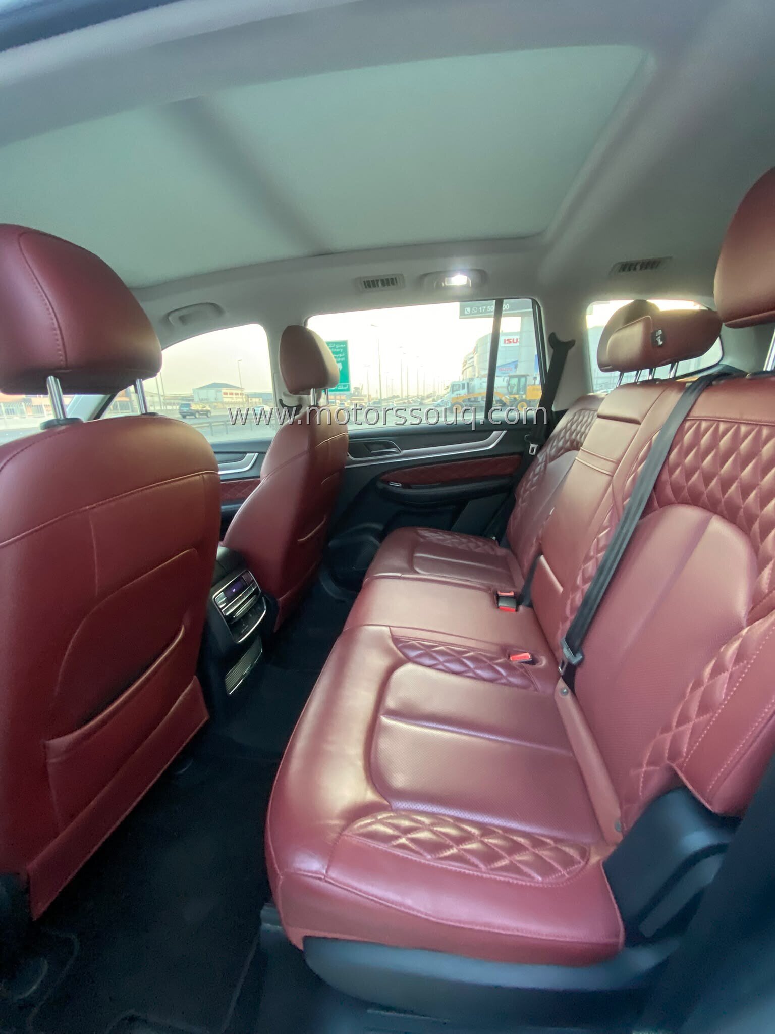 2021 MG RX8