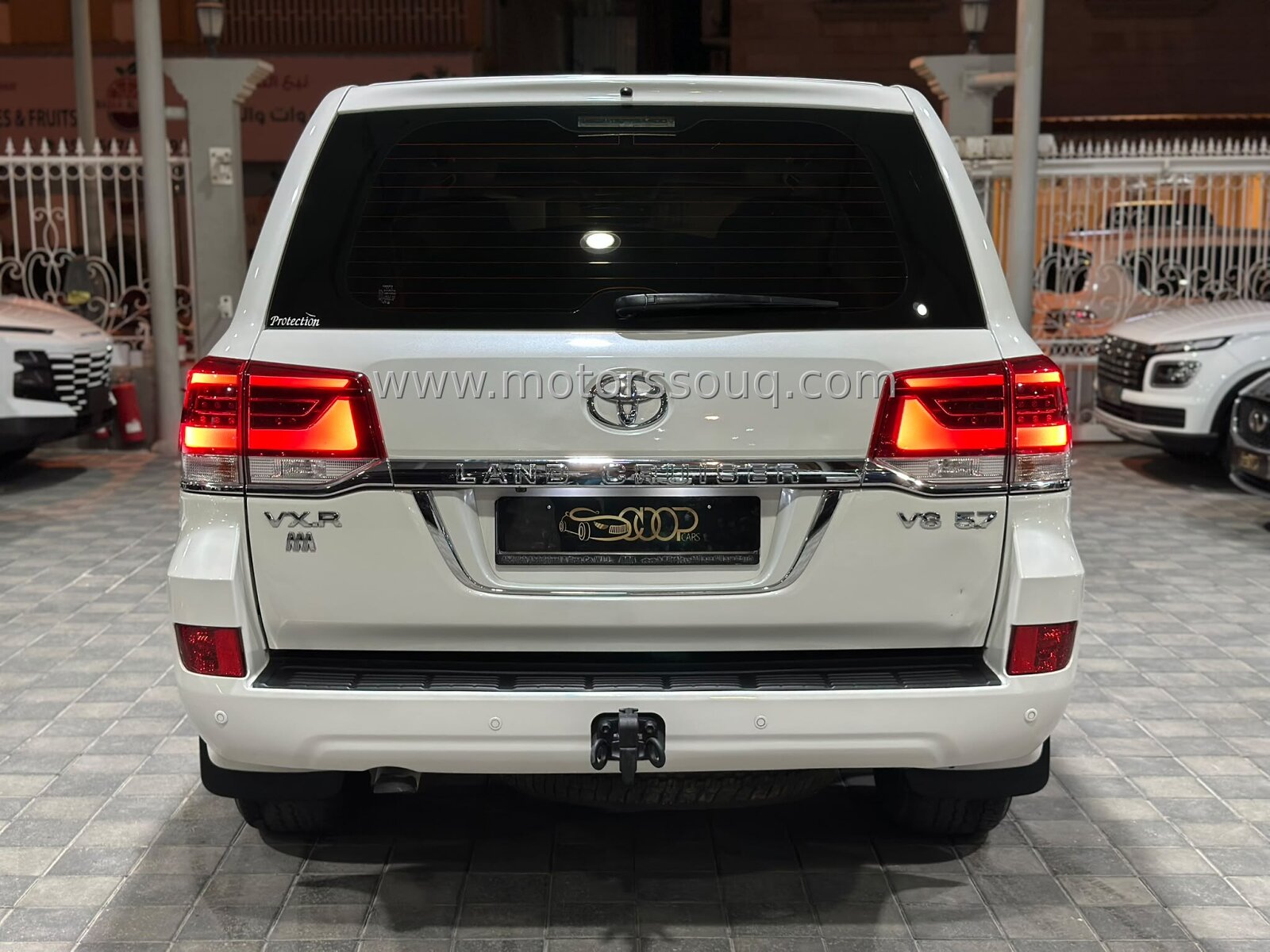 2018 Toyota Land Cruiser