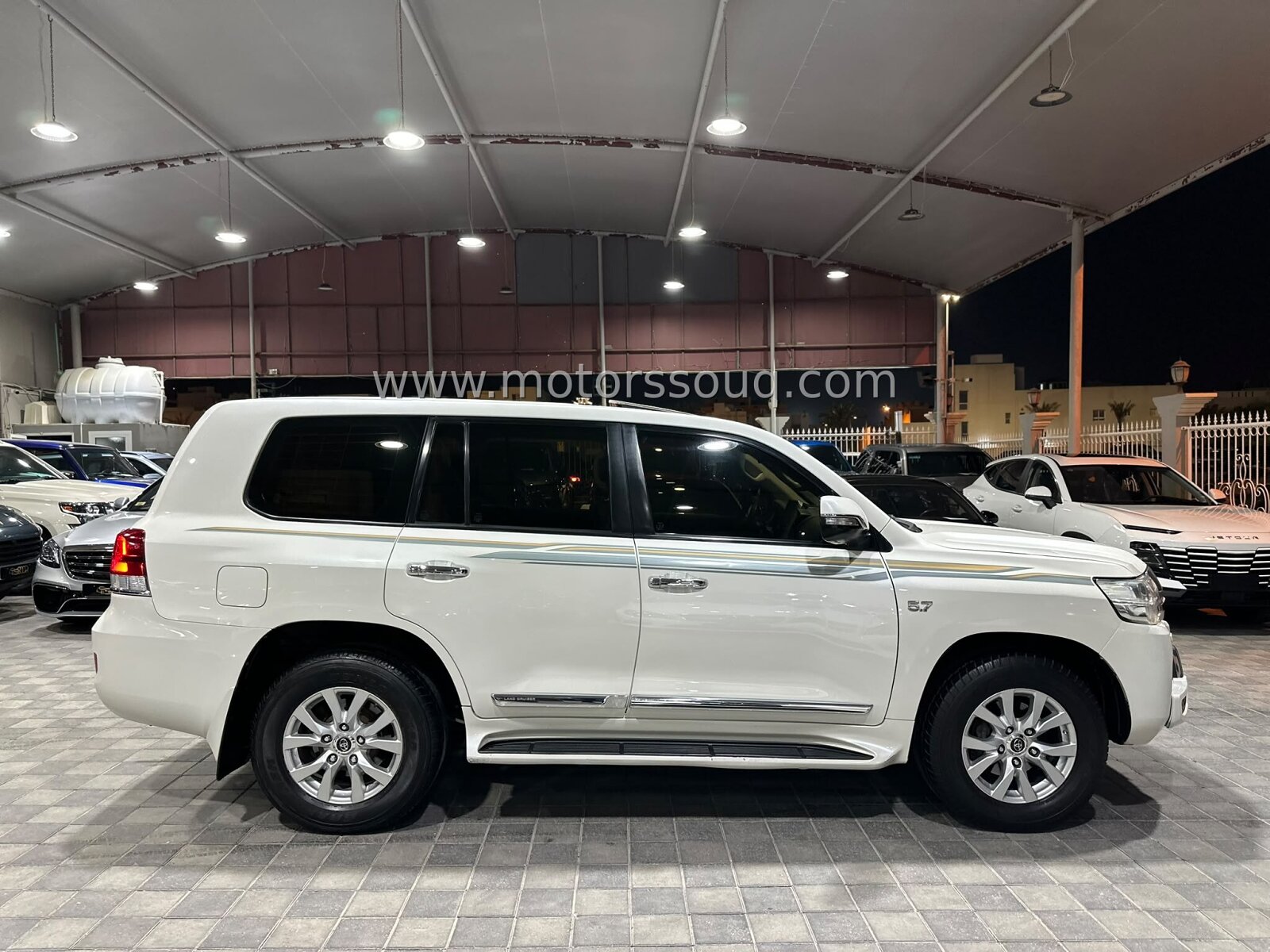 2018 Toyota Land Cruiser
