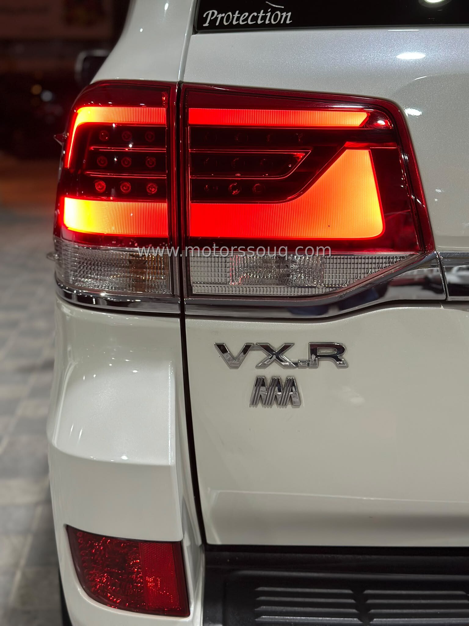 2018 Toyota Land Cruiser