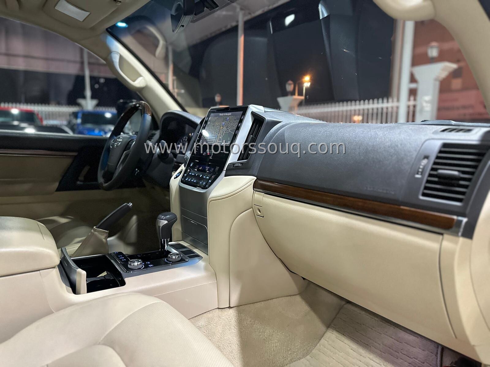 2017 Toyota Land Cruiser