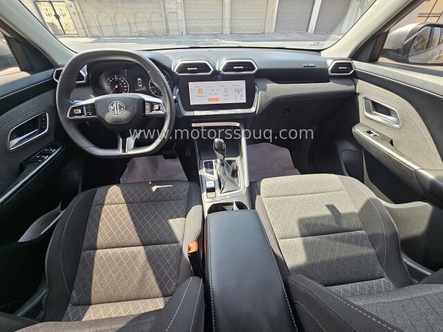 2025 MG ZS