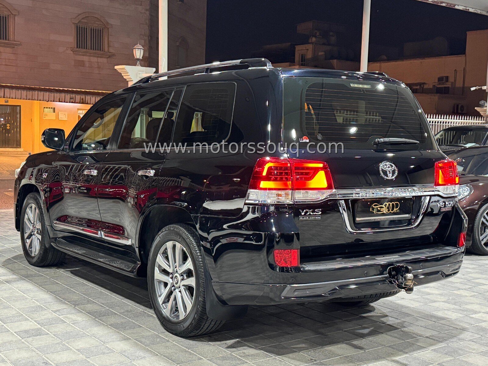 2017 Toyota Land Cruiser