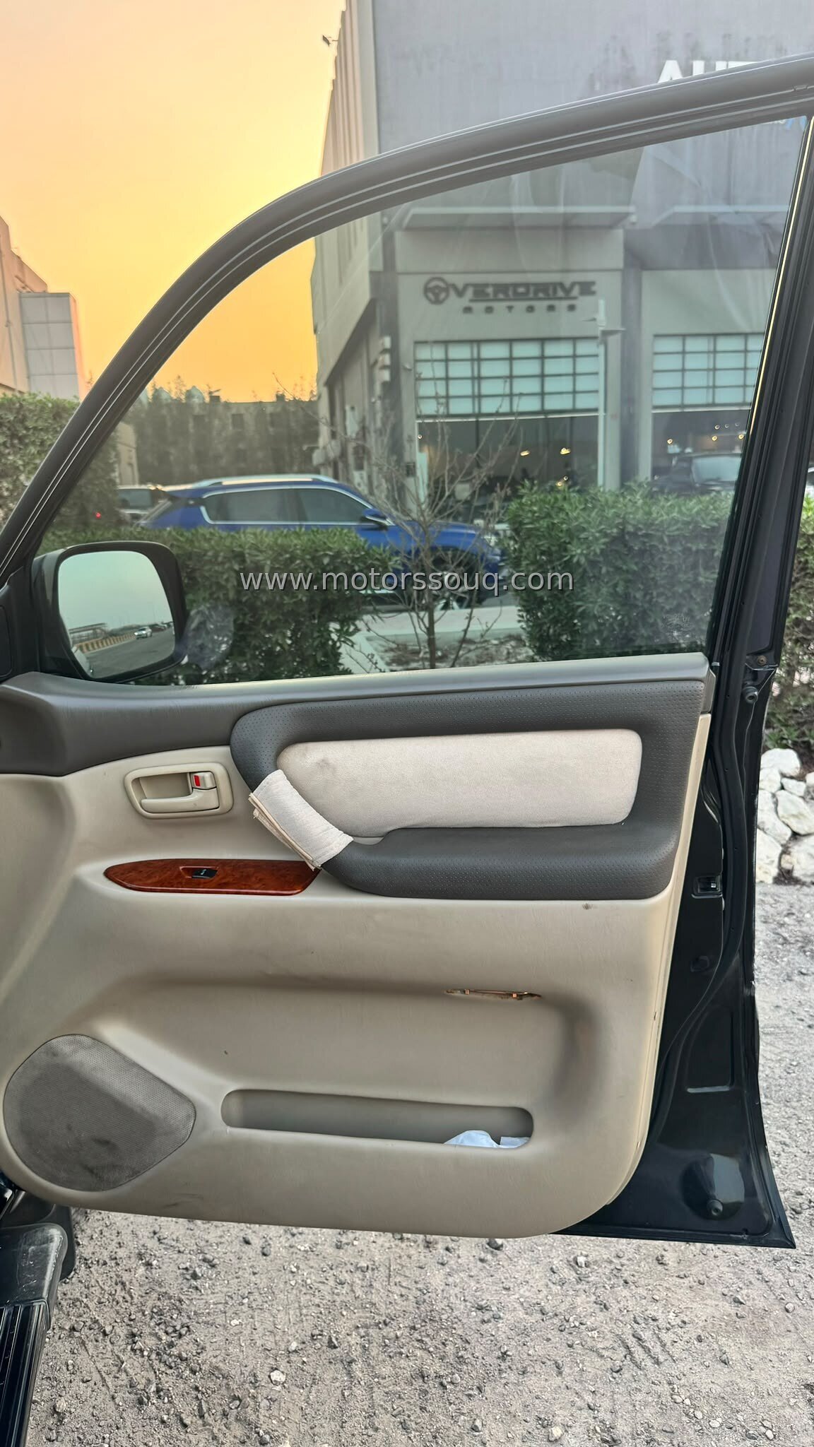 2004 Toyota Land Cruiser