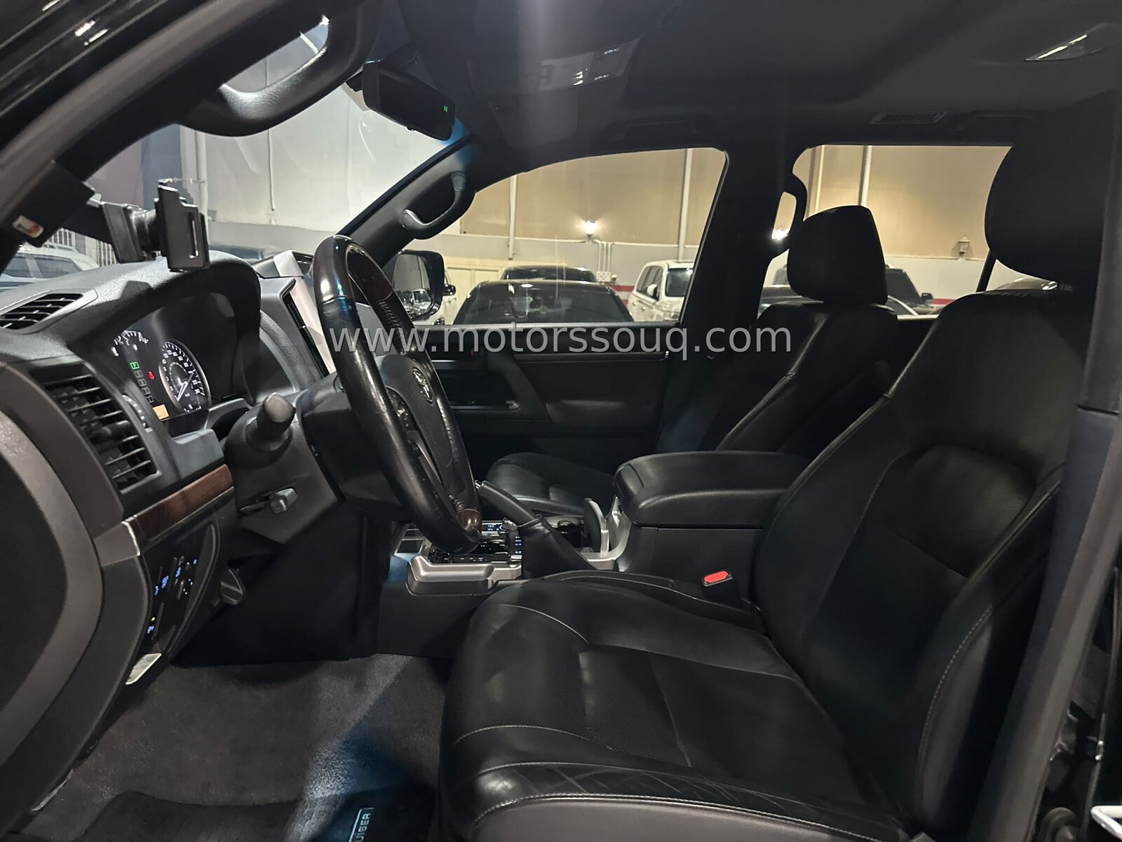 2018 Toyota Land Cruiser