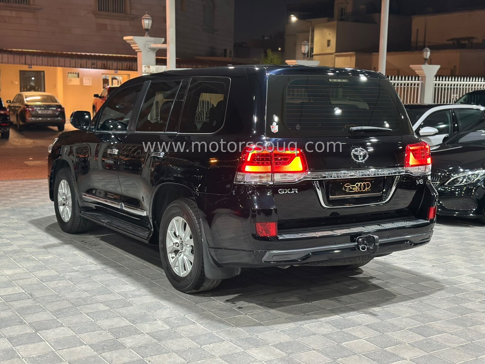 2018 Toyota Land Cruiser