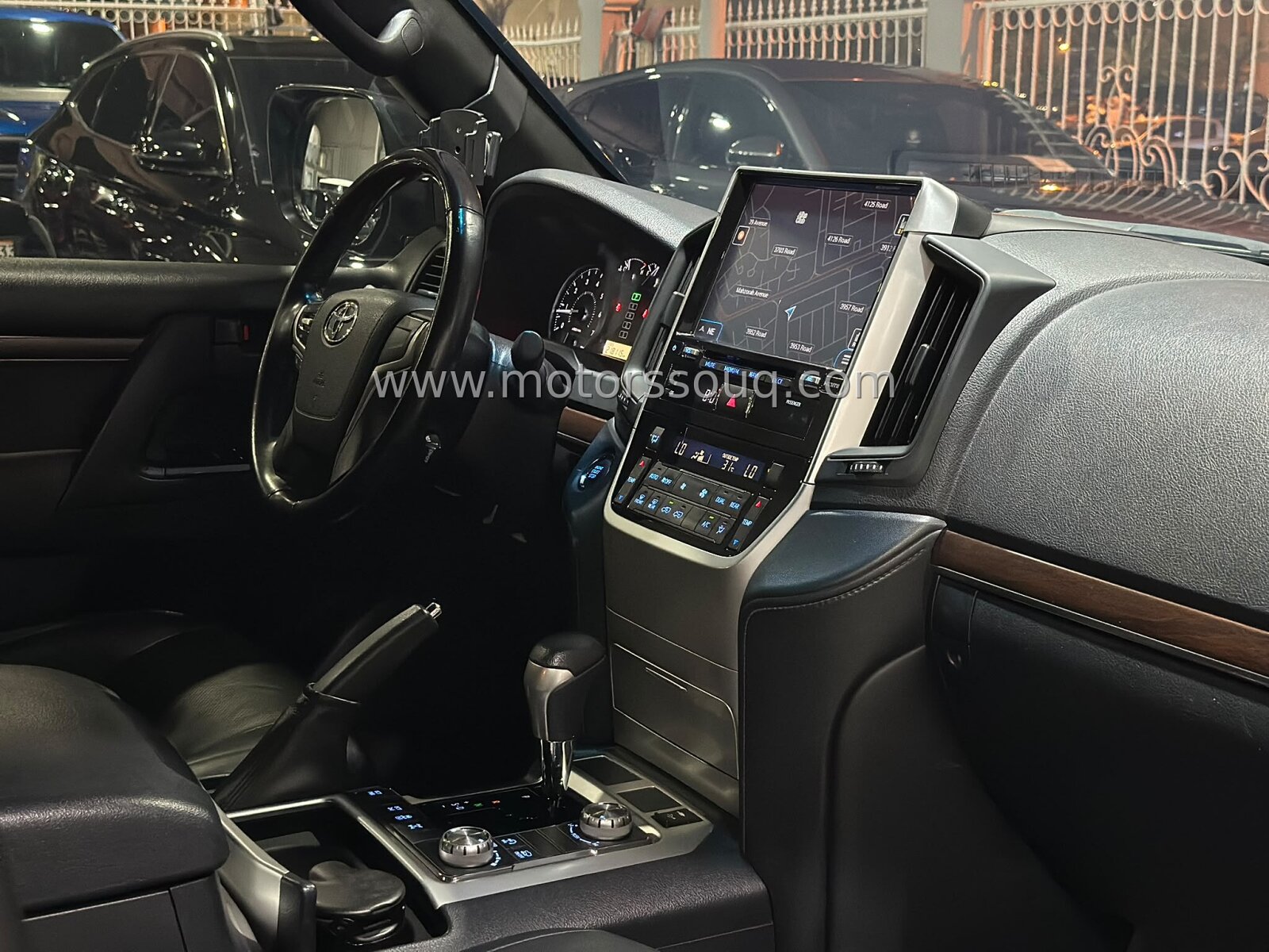 2018 Toyota Land Cruiser