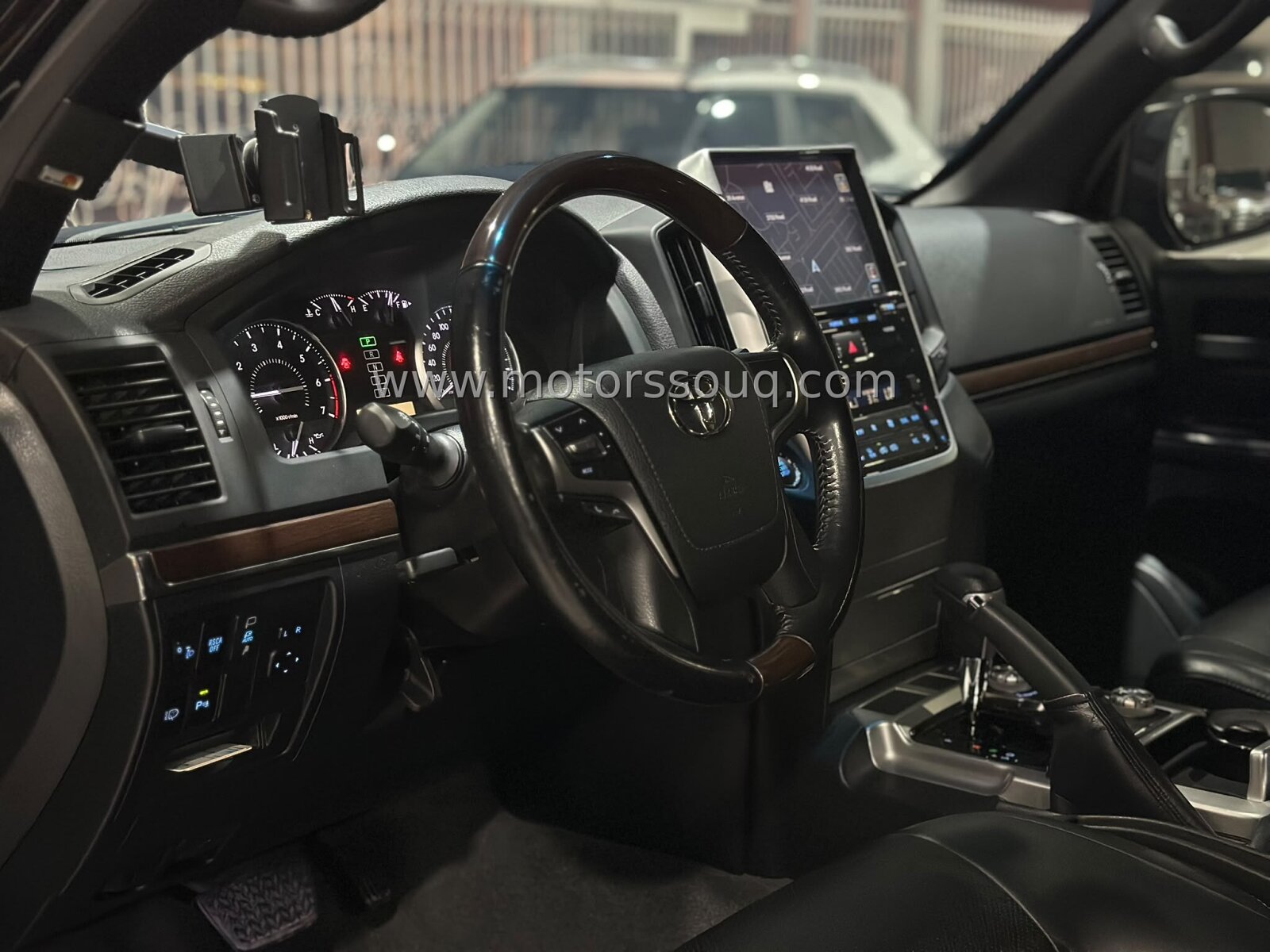 2018 Toyota Land Cruiser