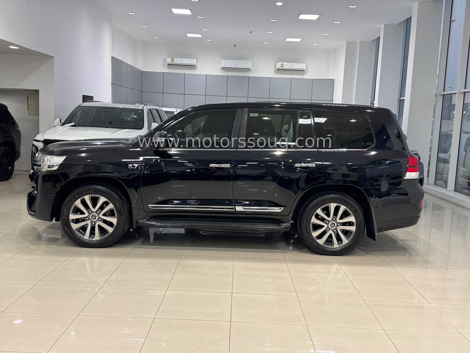 2016 Toyota Land Cruiser