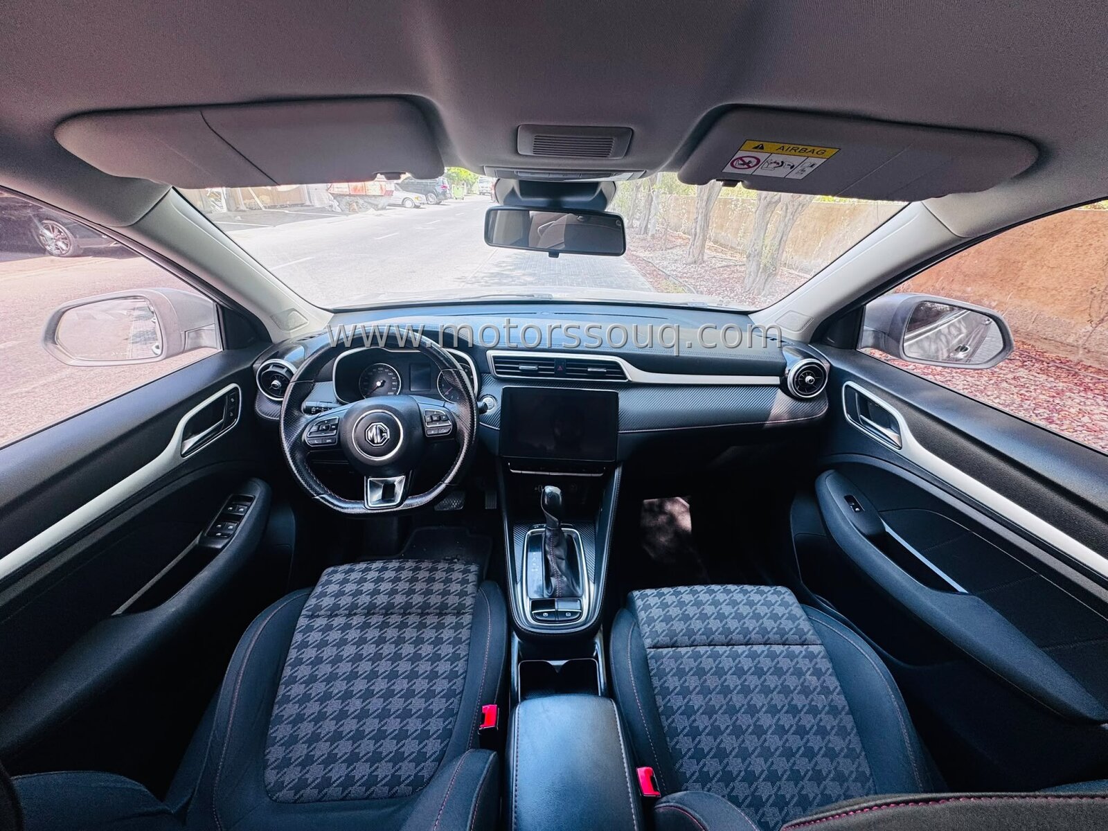 2022 MG ZS