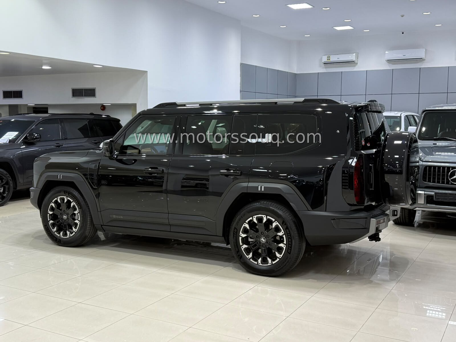 2027 Jetour G700