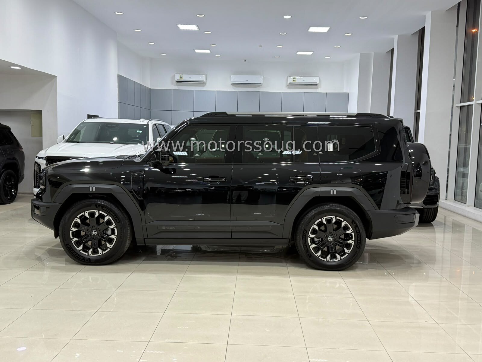 2027 Jetour G700